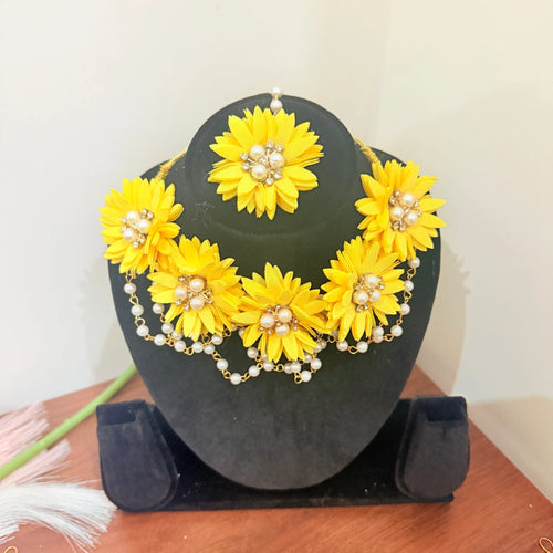 🌻✨ Handcrafted Yellow Sunflower Bridal Jewellery Set | Haldi & Mehndi Accessories 💛 Shadispecial.com - All Rights Reserved