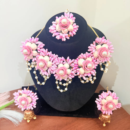 Pink & White Floral Haldi Bridal Jewellery Set 🌸🤍 | Handmade Flower Jewellery for Bride 👰✨ Shadispecial.com - All Rights Reserved