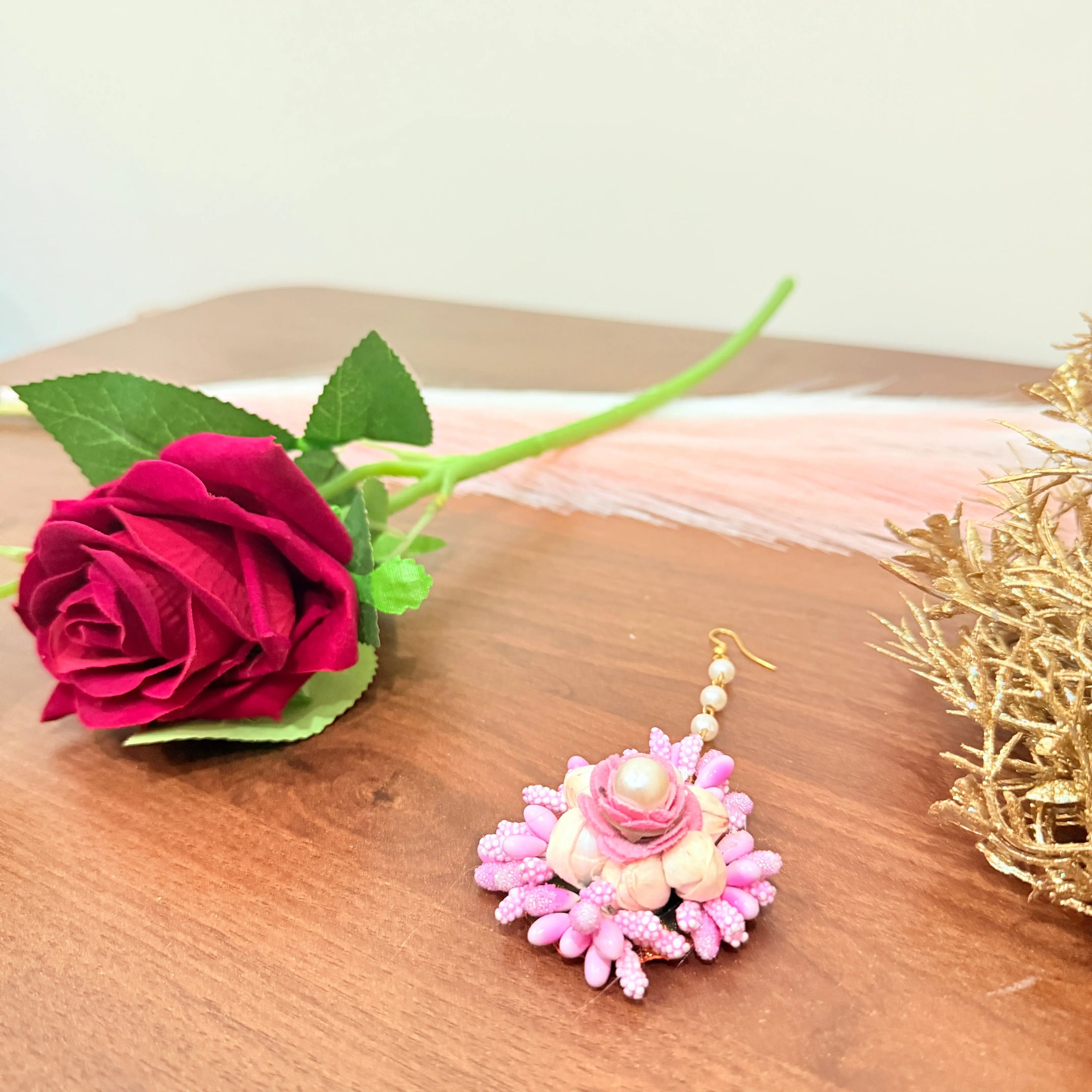 Pink & White Floral Haldi Bridal Jewellery Set 🌸🤍 | Handmade Flower Jewellery for Bride 👰✨ Shadispecial.com - All Rights Reserved