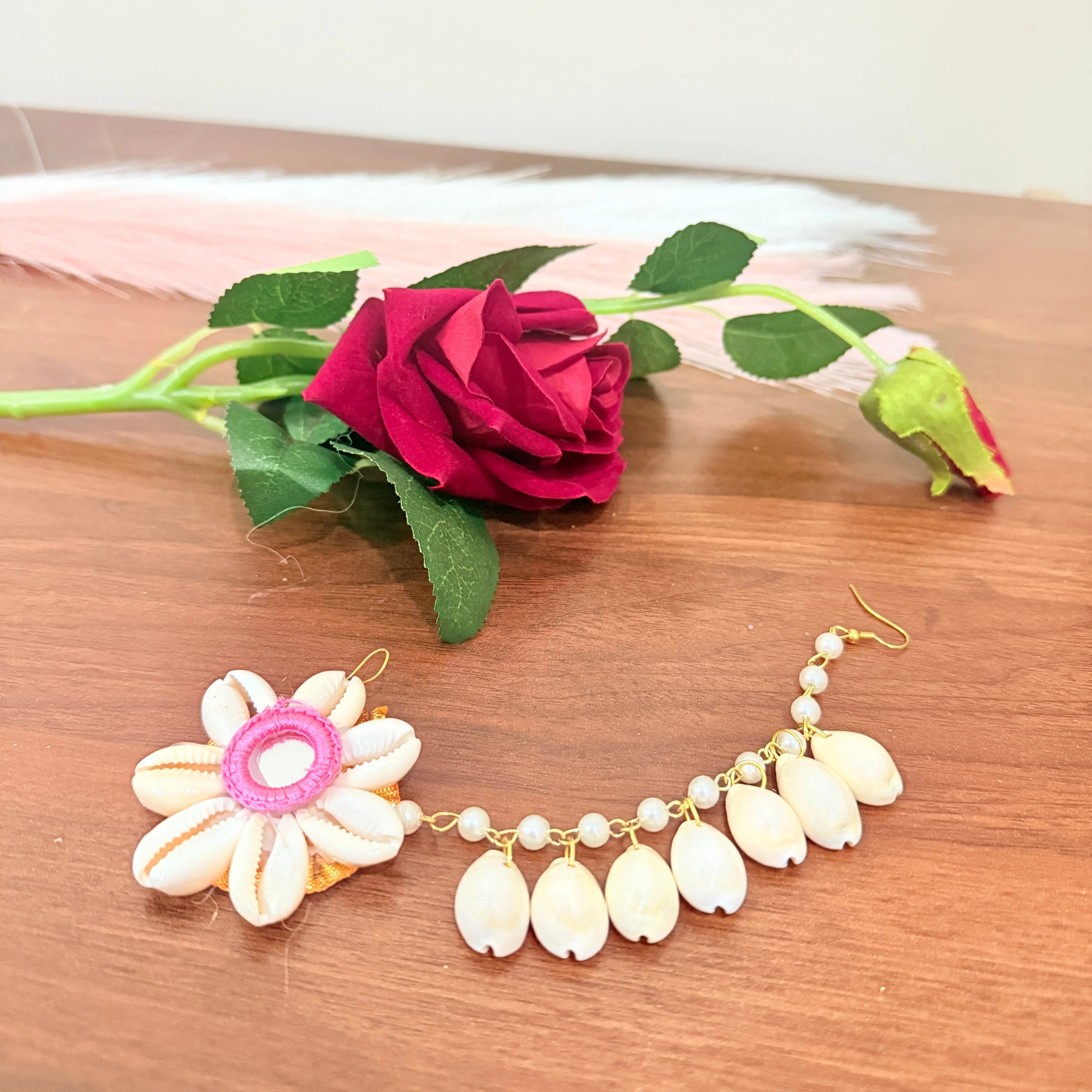 White & Pink Shell Floral Haldi Bridal Jewellery Set 🐚🌸 | Handmade Flower Jewellery for Bride 👰✨ Shadispecial.com - All Rights Reserved